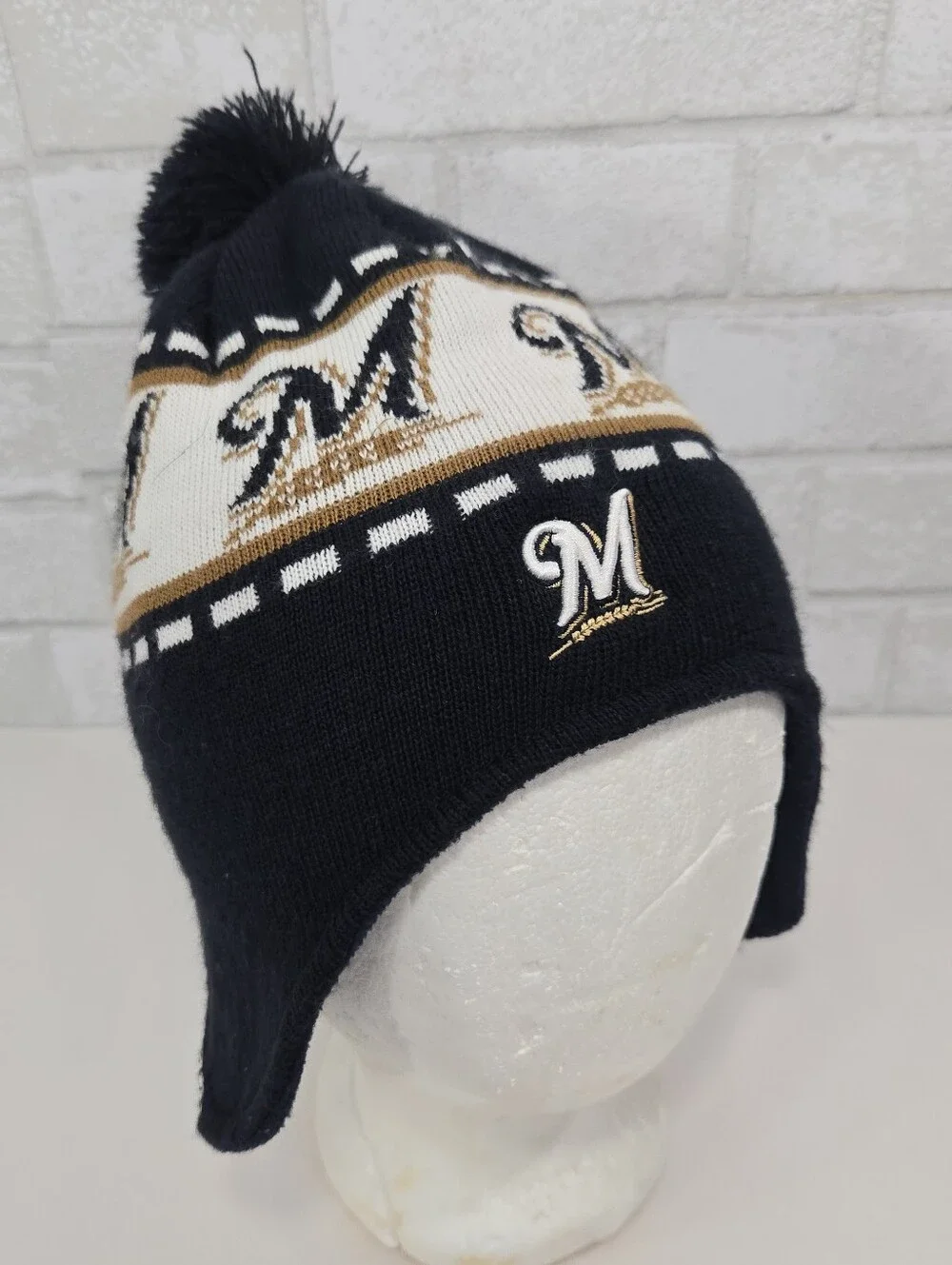 Milwaukee Brewers winter hat